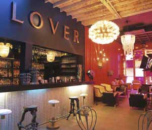 主题酒吧设计点燃创作激情　 伦敦Lounge Lover酒吧设计欣赏